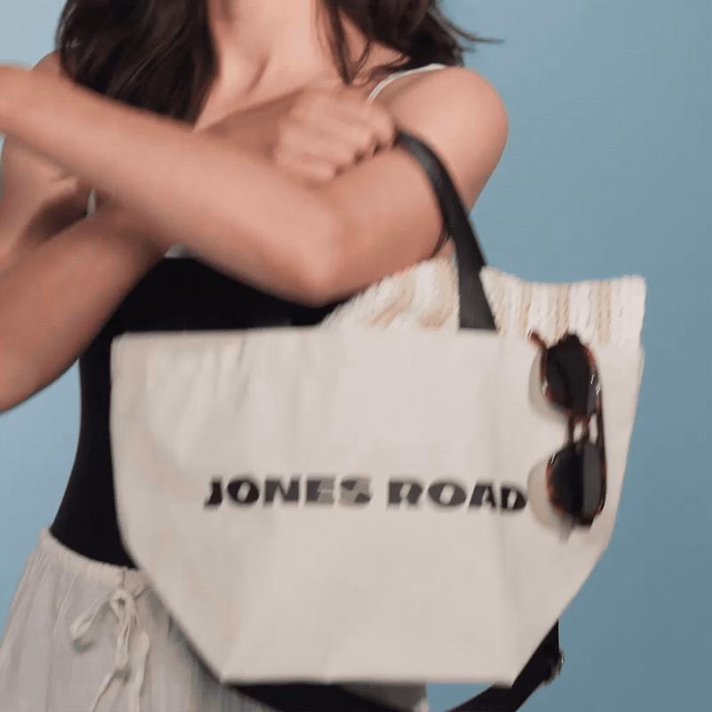 The Market Tote
– Jones Road
