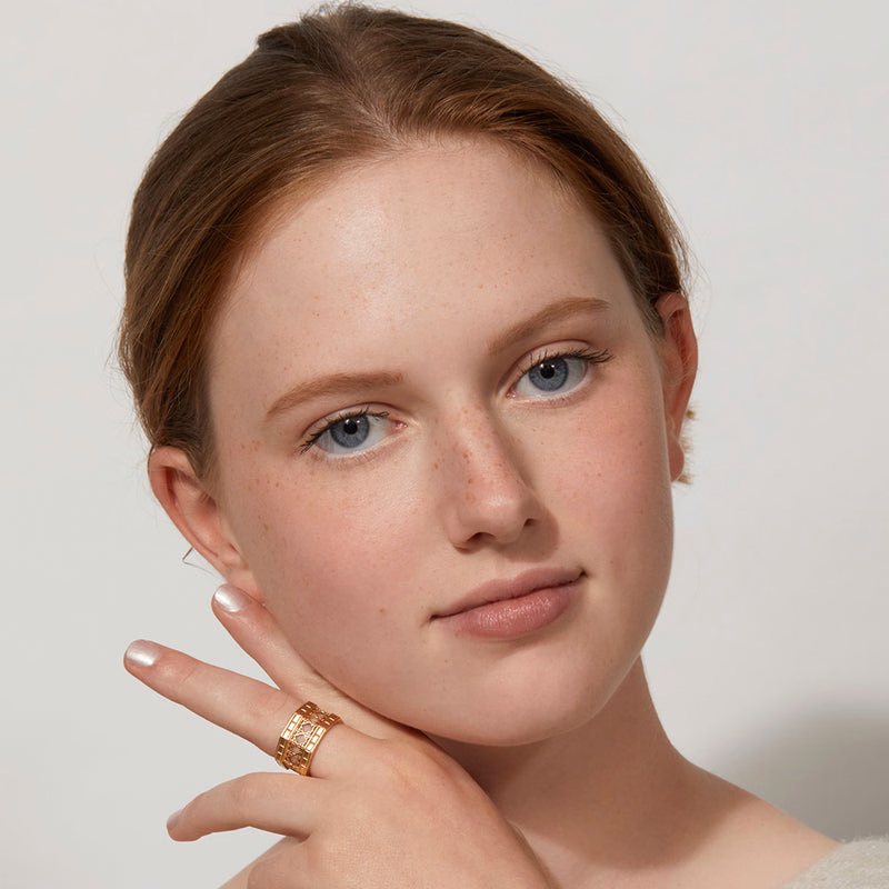 The Face Pencil
– Jones Road